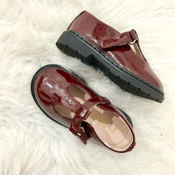 The Children’s Place Burgundy Patent Mary Jane Shoes | Toddler Girl 5 - Picture 7 of 9